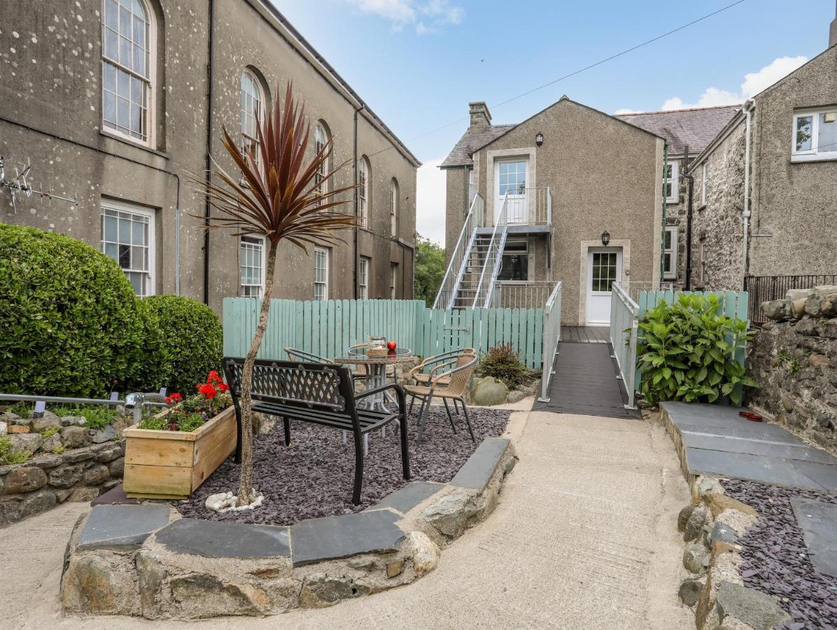 Llety Ednyfed Apartment *